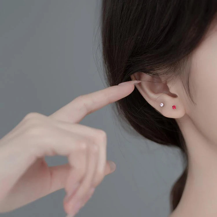 Tiny Round Single Zircon Ear Piercing