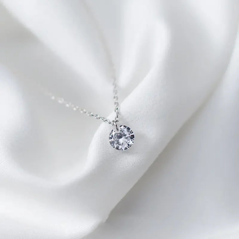 OL Round Zircon Pendant