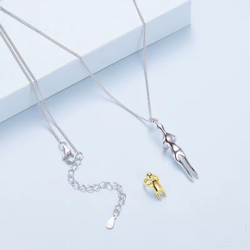 Two-tones Hug Necklace