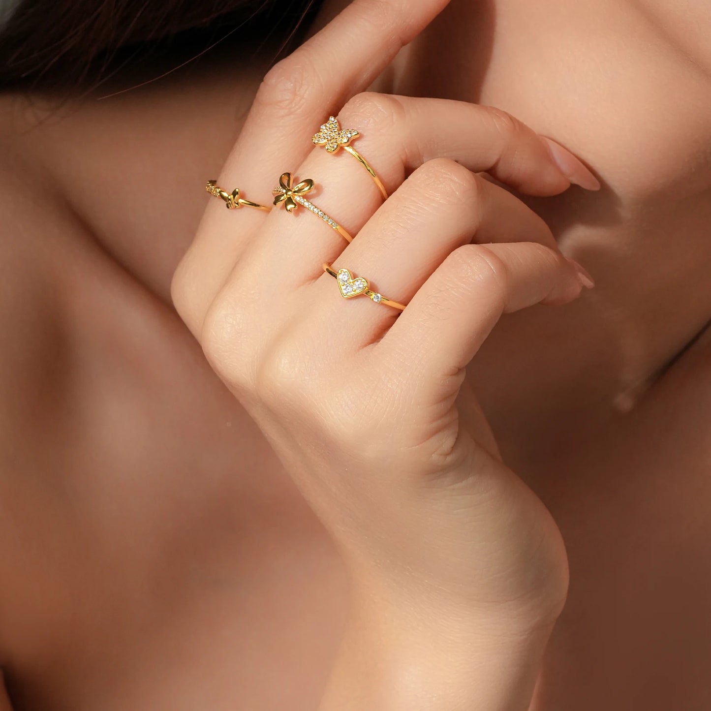 Bow Ring with Zircon