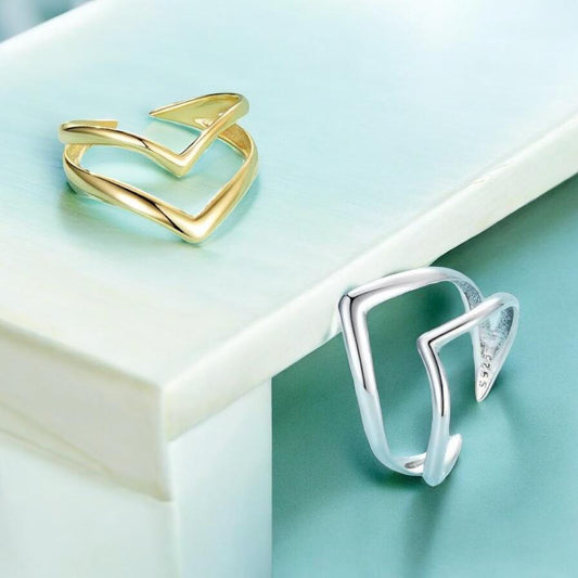 V-shaped Ring