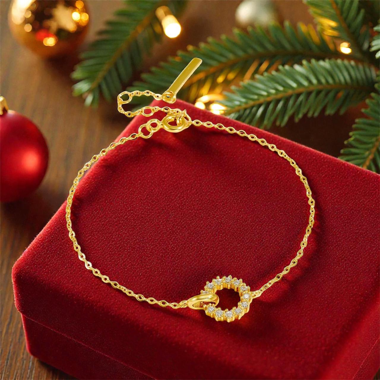 Circle Charm Bracelet